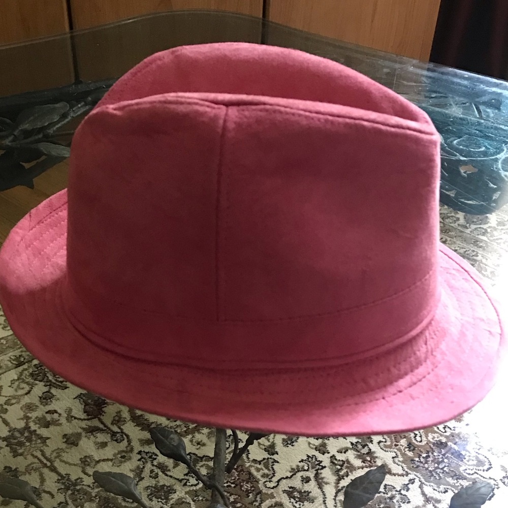 Pink Hat - Picture 2 of 4